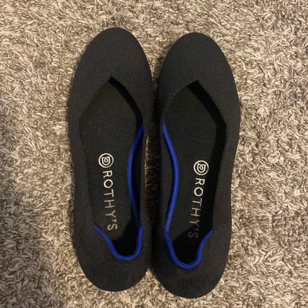 Rothy’s 9 1/2 black flats.